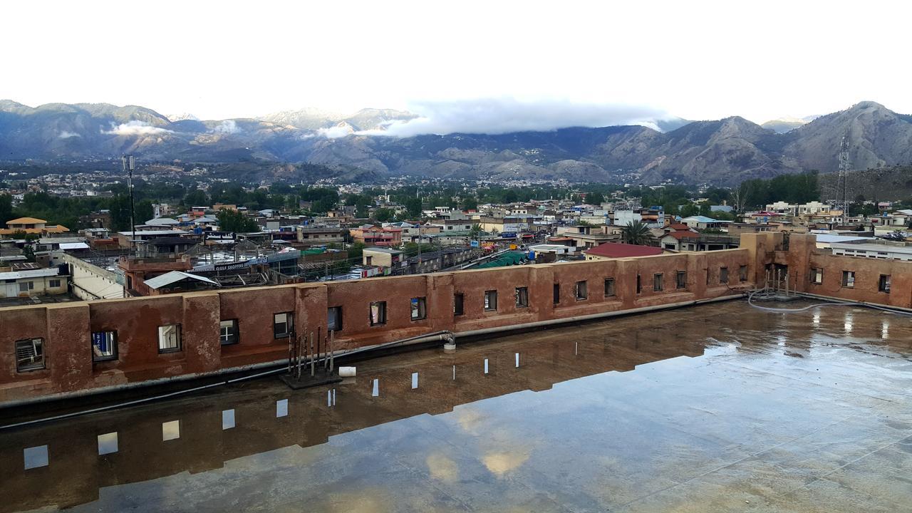 Stargaze Hotel & Apartment Abbottabad Exteriör bild